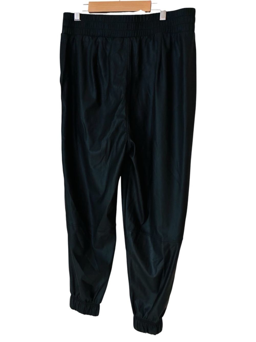 CALIA by Carrie Underwood Sz MEDIUM Black Faux Leather Joggers Pants Pockets - Picture 7 of 9